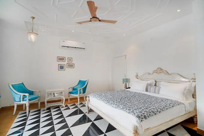 Grandrosse Boutique - Pichola Lake Facing Hotel Udaipur
