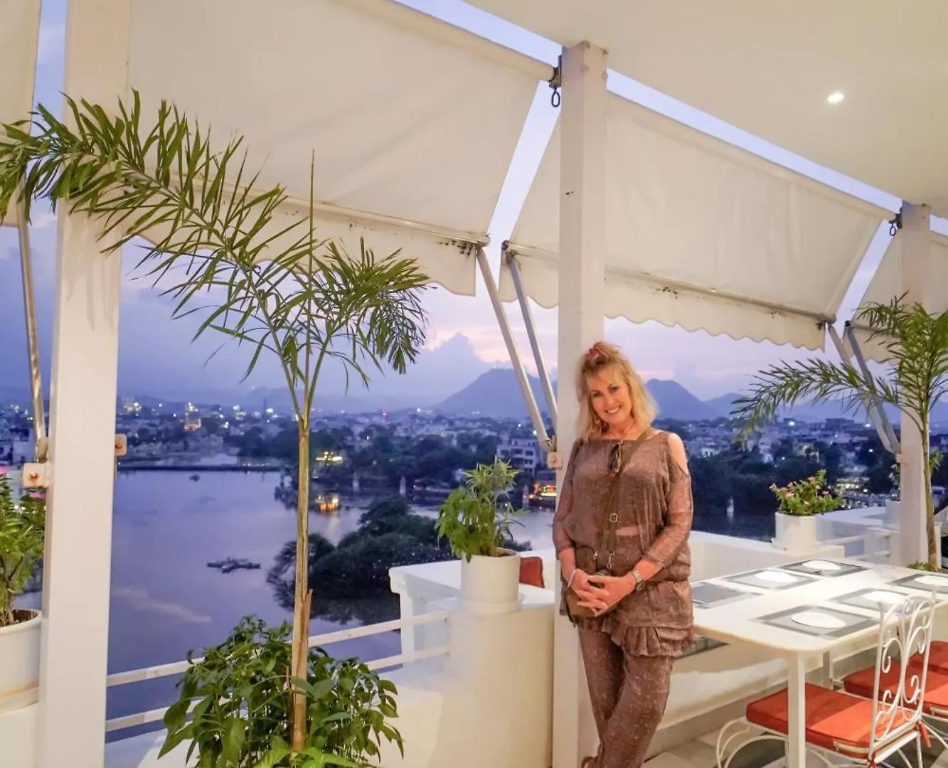 Grandrosse Boutique - Pichola Lake Facing Hotel Udaipur 3*,